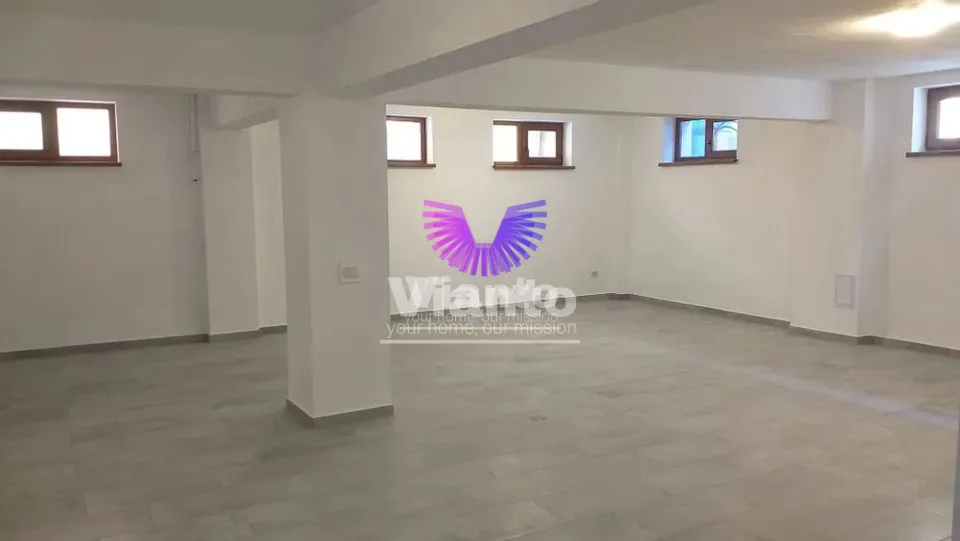 Închiriez clădire/spatiu comercial 4 etaje / Balea