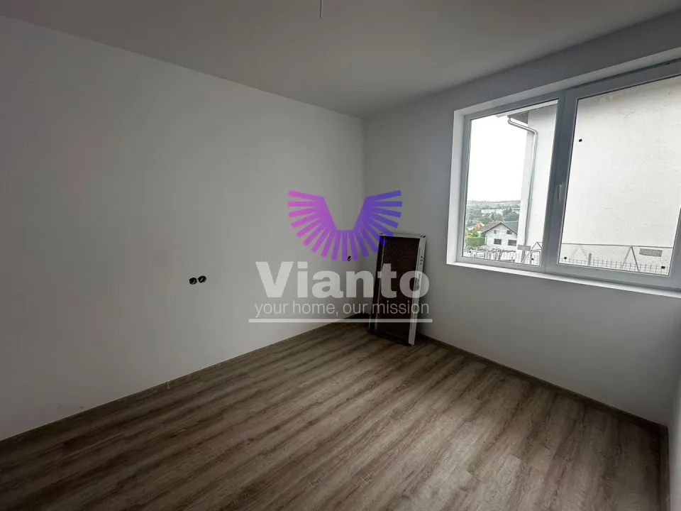 Duplex 5 Zimmer - 150 m², Hof 250 m² - Cisnadie