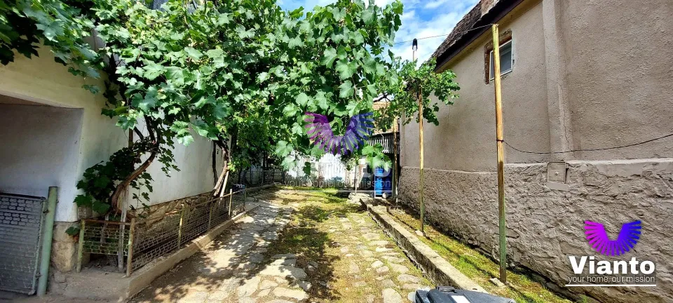 Einfamilienhaus 4 Zimmer - Grundstück 800 m² - Fantanele