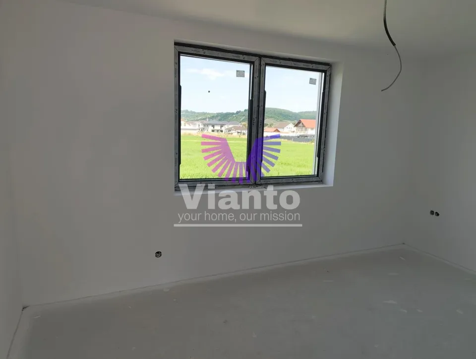 Casa 4 Camere 130mpu, 310 - Cristian