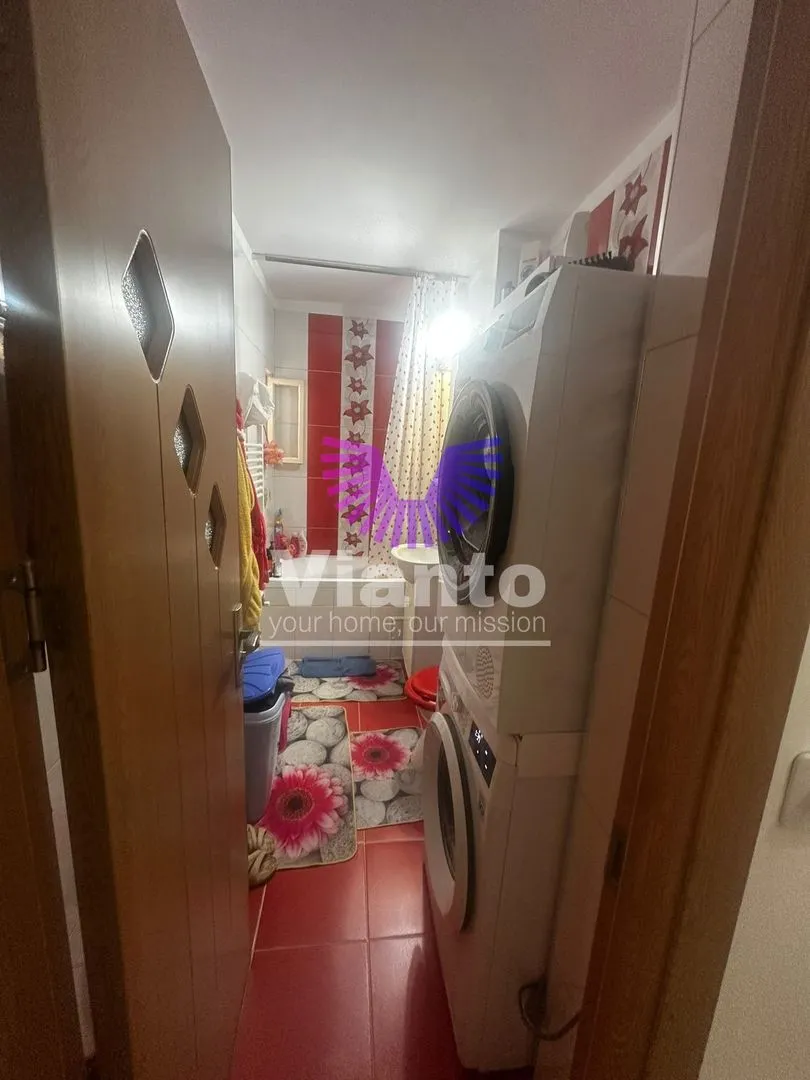 APARTAMENT 2 CAMERE 48MPU, CU BALCON -SEMAFORULUI