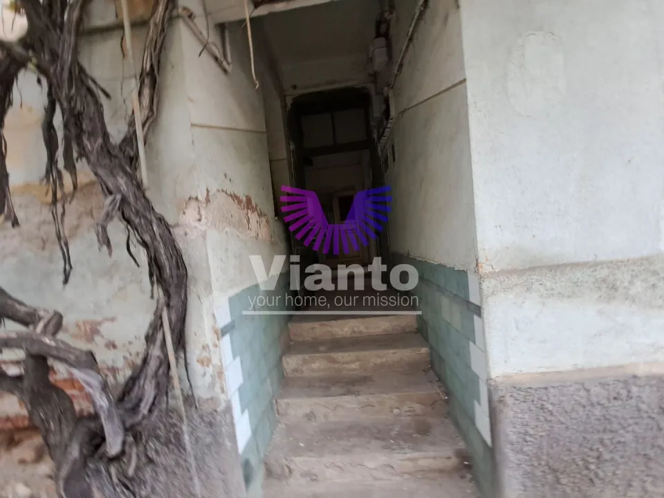 CASA 2 CAMERE SUPRAFATA UTILIA 64MP, CURTE COMUNA - TEREZIAN