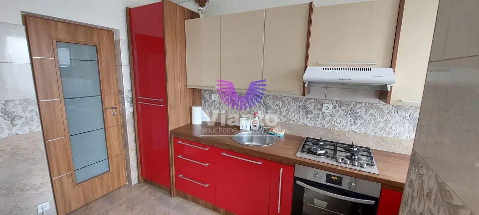 APARTAMENT DE INCHIRIAT 2 CAMERE/TURNISOR/400 E