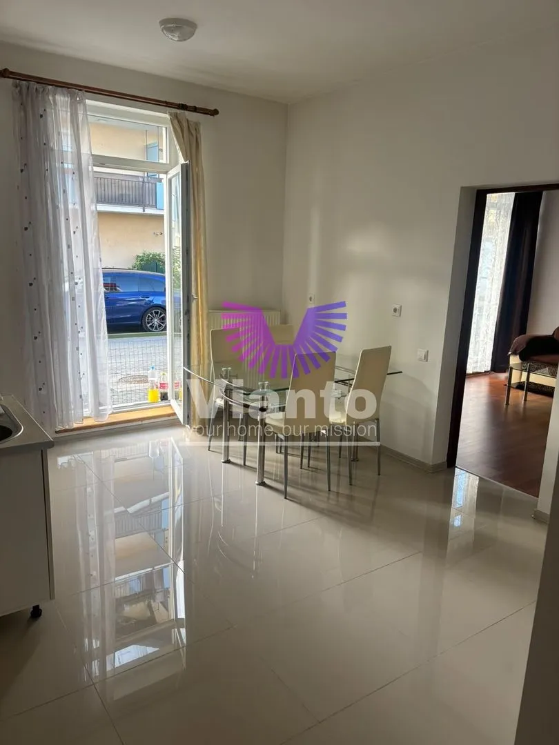 APARTAMENT 3 CAMERE CU CURTE 35MP - TURNISOR