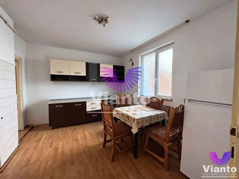 Wohnung im Einfamilienhaus 93 m² mit Hof - Bereich Parcul Sub Arini - Strand
