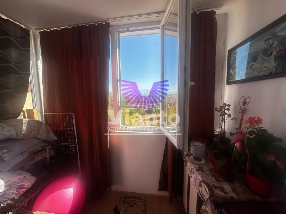 APARTAMENT 2 CAMERE 48MPU, CU BALCON -SEMAFORULUI