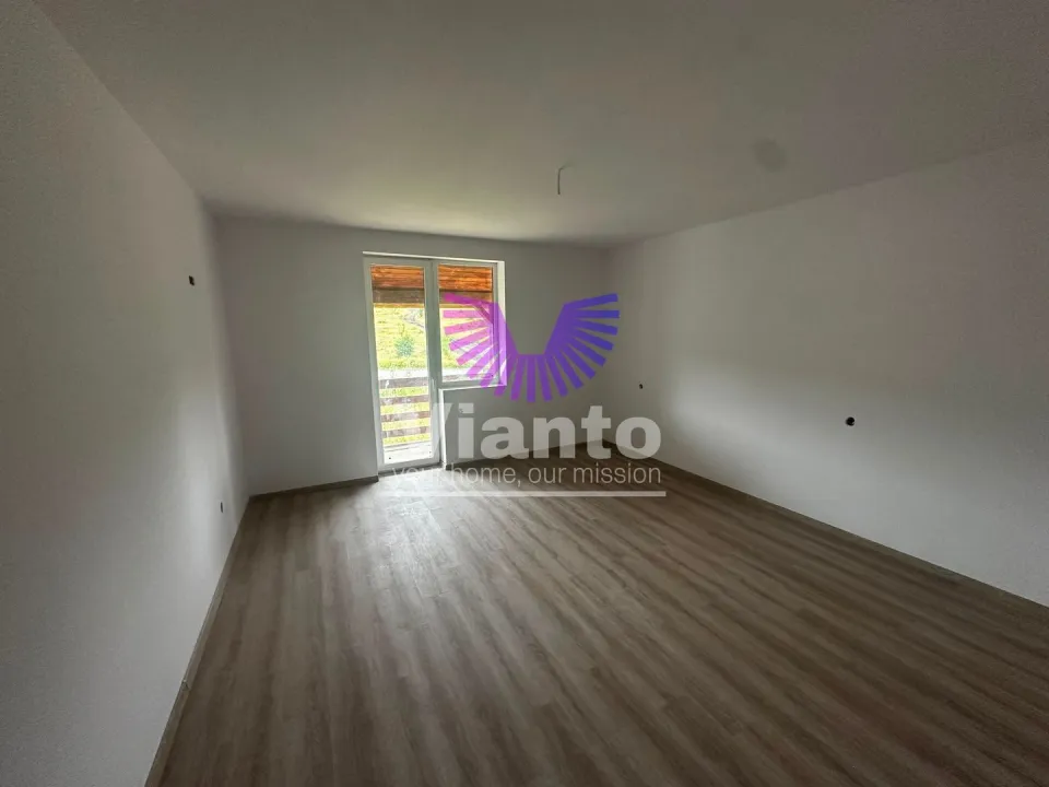 Duplex 5 camere -150mpu, curte 250mp - Cisnadie