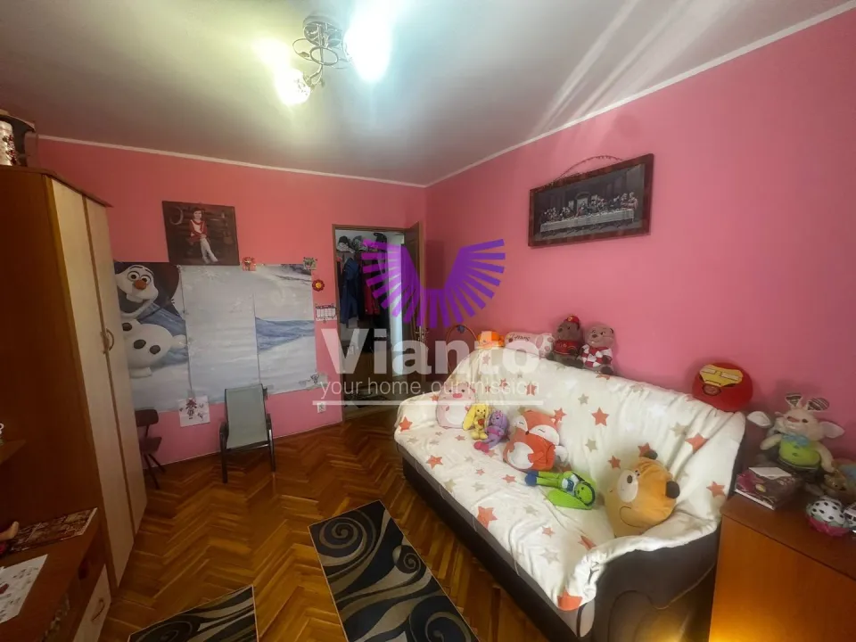 APARTAMENT 2 CAMERE 48MPU, CU BALCON -SEMAFORULUI