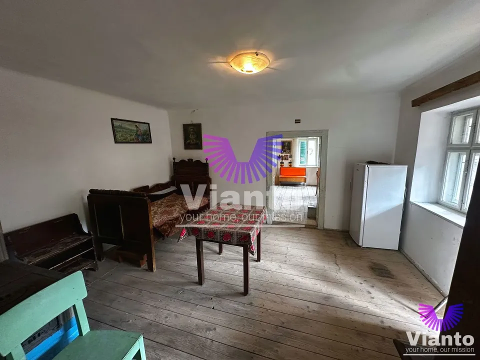 Einfamilienhaus 3 Zimmer mit Grundstück 1100 m² - Fantanele
