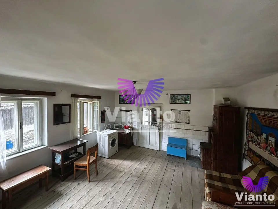 Casa individuala 3 camere cu teren 1100mp - Fantanele