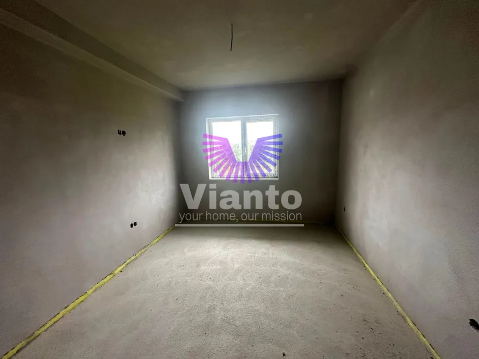 Casa Individuala cu 4 Camere 210mpu si Teren 727mp in Cisnadie