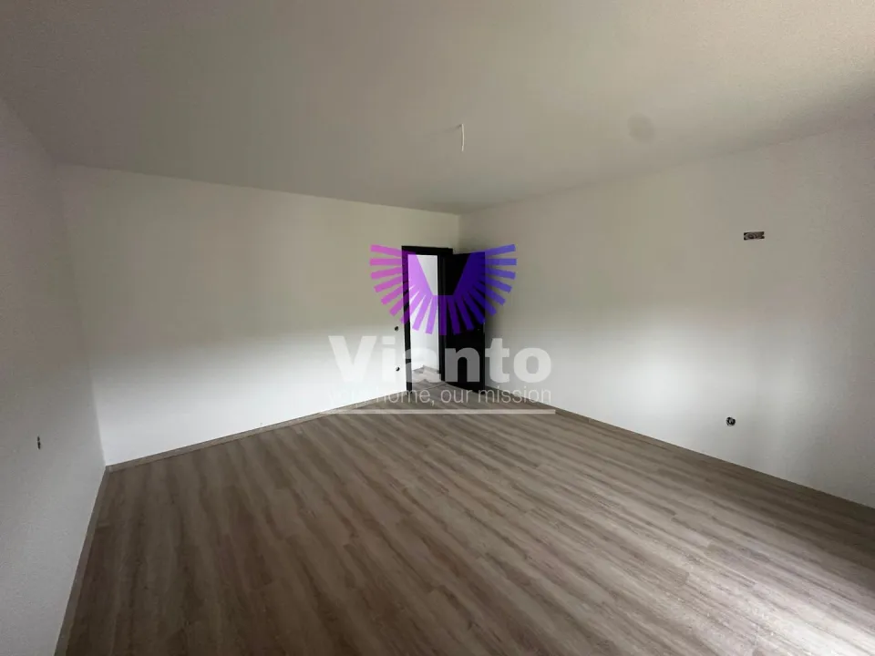 Duplex 5 camere -150mpu, curte 250mp - Cisnadie