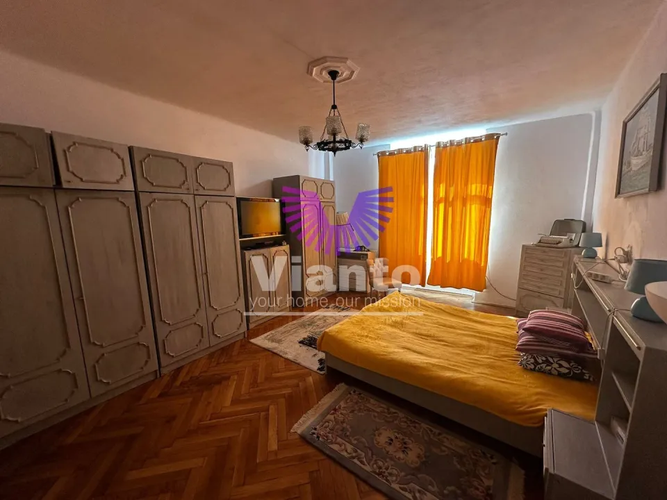 Casa de închiriat aproape de Centrul Istoric-Targu Fanului