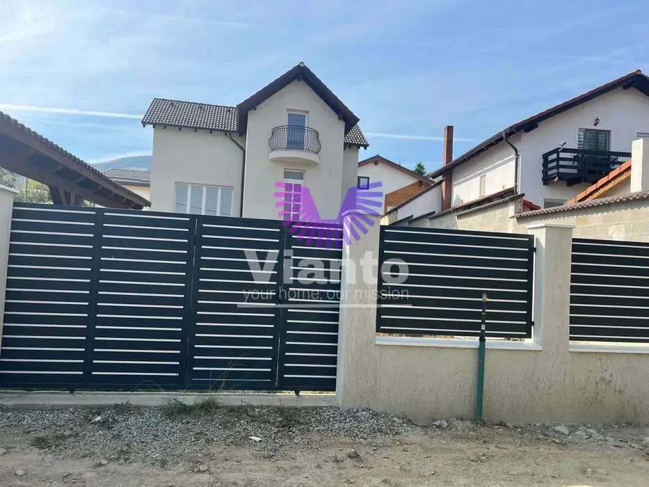 Casa de vanzare in Tocile