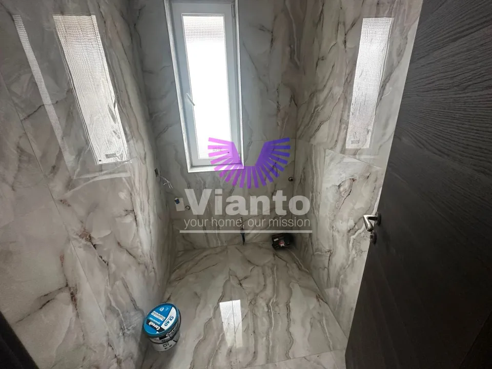Duplex 5 camere -150mpu, curte 250mp - Cisnadie
