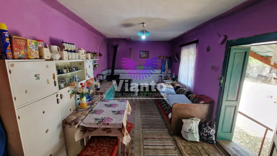 Einfamilienhaus 4 Zimmer mit Grundstück 2984 m² Sat Nou-Roșia