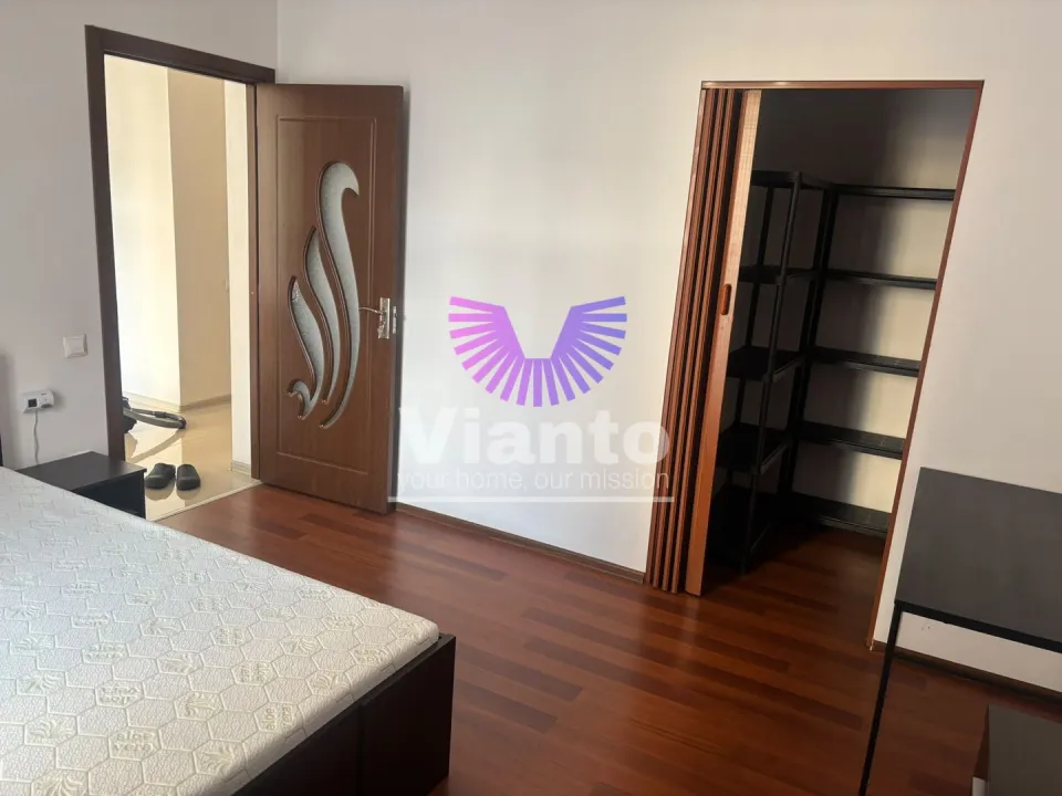 APARTAMENT 3 CAMERE CU CURTE 35MP - TURNISOR