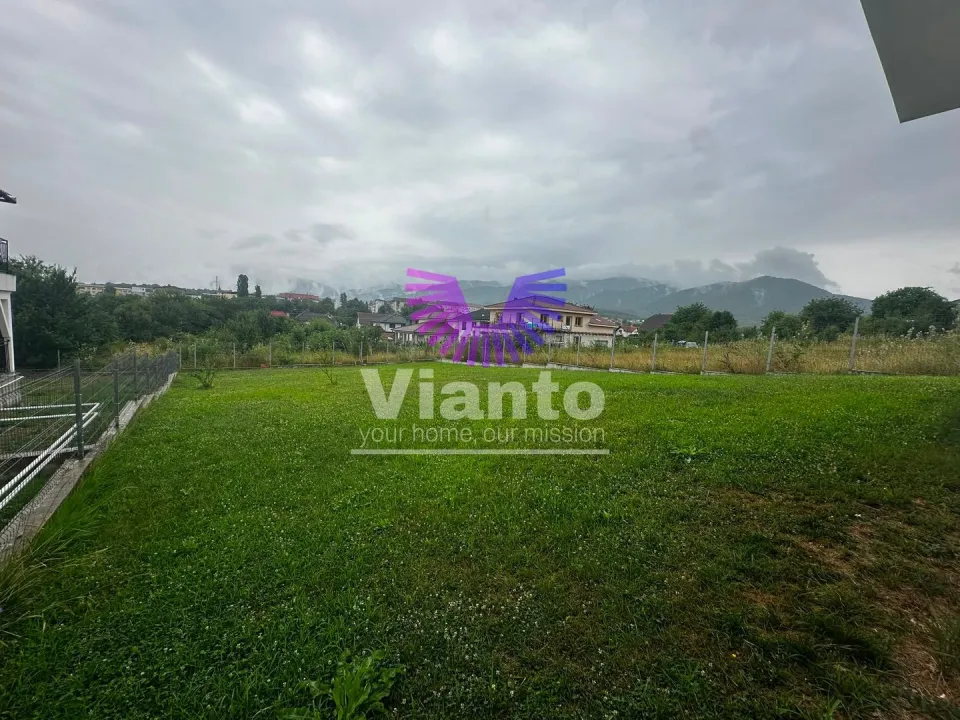Casa Individuala cu 4 Camere 210mpu si Teren 727mp in Cisnadie