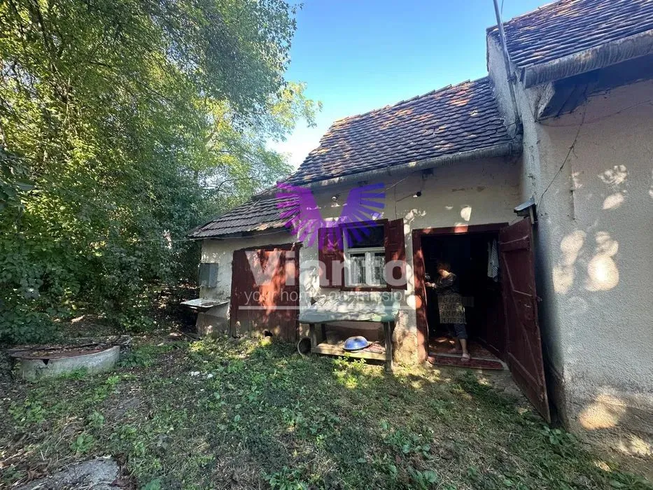 Casa Gusu de vanzare ( 35 km de Sibiu )