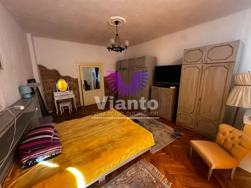 Casa de închiriat aproape de Centrul Istoric-Targu Fanului