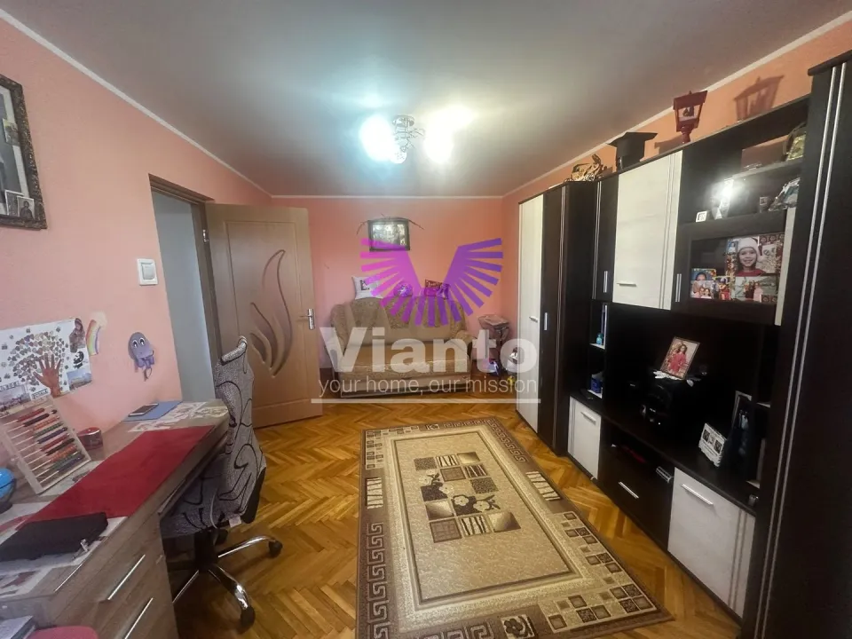 APARTAMENT 2 CAMERE 48MPU, CU BALCON -SEMAFORULUI